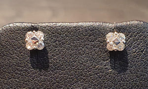 Boucles d'oreilles puce diamants 0.10 CT OR BLANC 750/1000 - Thomas Morel