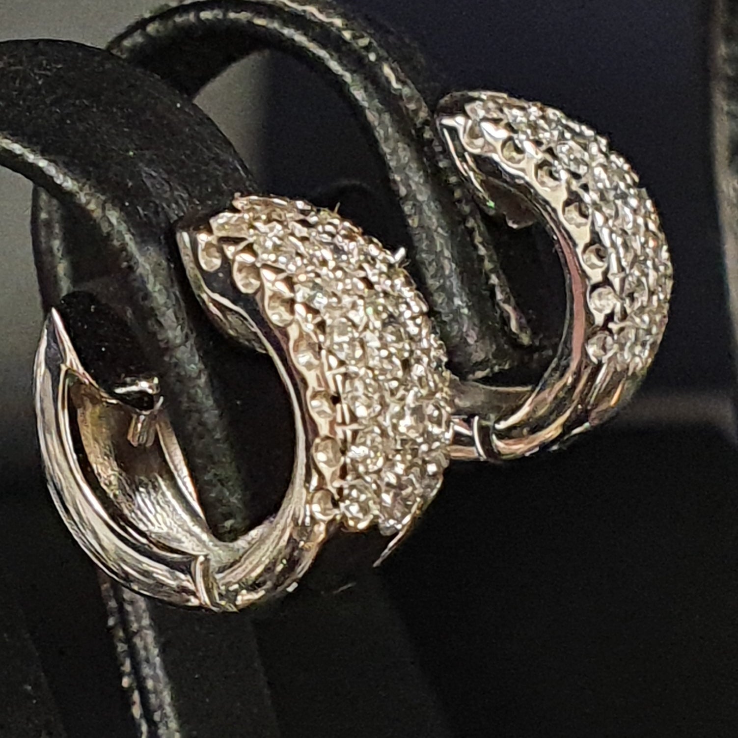 Boucles d'oreilles Créole diamants  OR BLANC 750/1000 - Thomas Morel